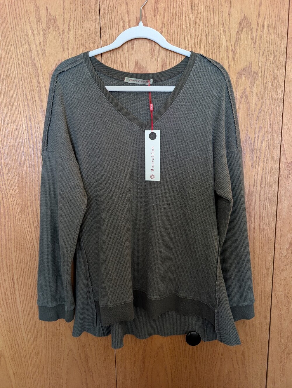 NWT Wearables Relaxed Olive V-Neck Waffle Knit Pullover